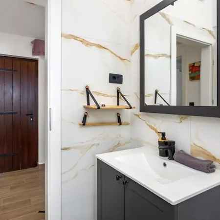 Beautiful Casa Dea With Pool In Opatija Villa *